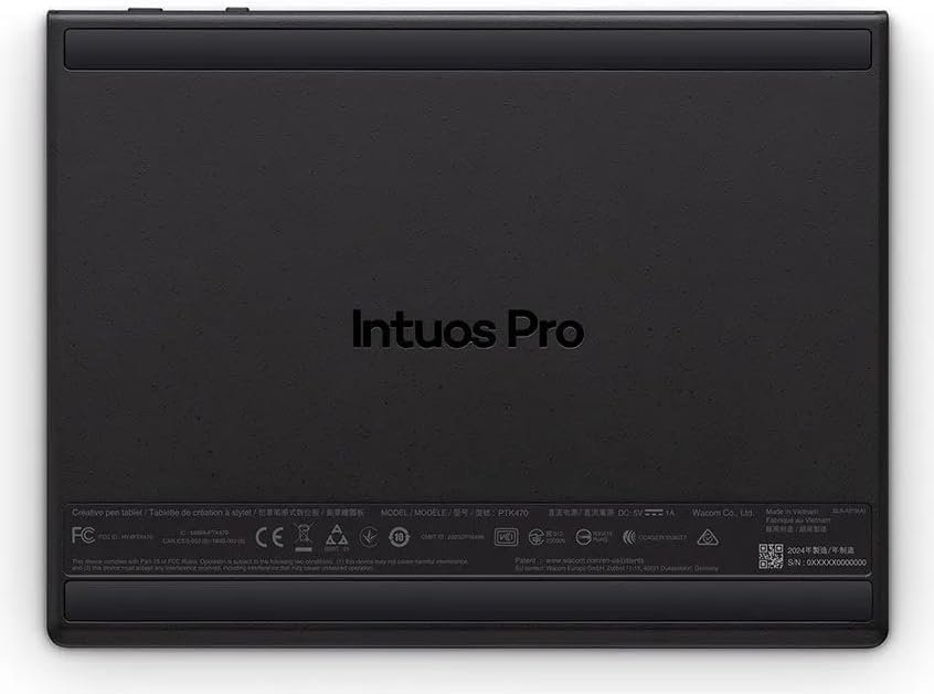 Wacom Intuos Pro Small, the innovative pen tablet incl. Wacom Pro Pen 3, compact and lightweight - ideal for creators on the go or those with limited desk space, without compromising on performance - Image 7